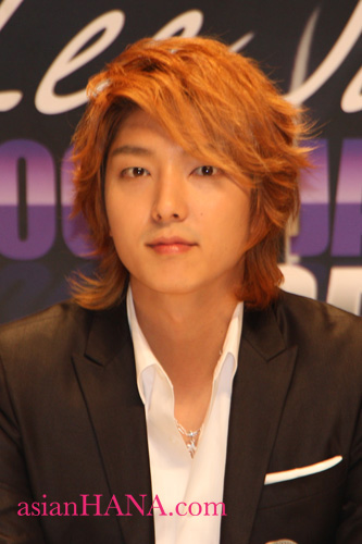 http://www.asian-hana.com/Leejunki3.jpg